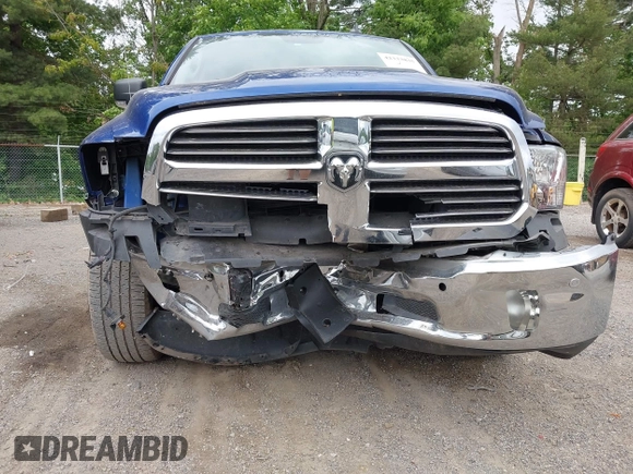 2017 Ram 1500 Big Horn z VIN 3C6RR7LT0HG523898, wystawiony jako IAAI lot #42333835 z przebiegiem 81 421 mil mil oraz . Historia ofert i sprzedaży dostępna na DreamBid. Obrazek 6.