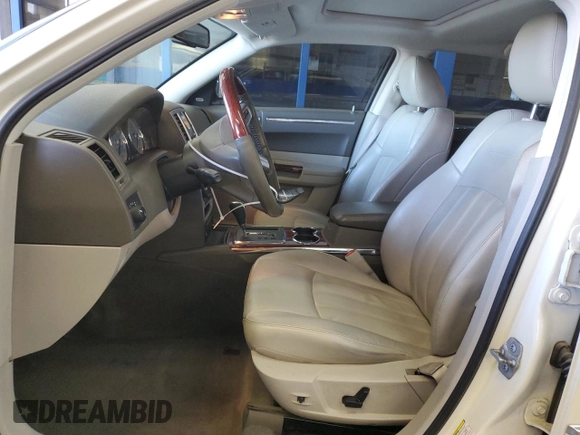 2008 Chrysler 300 C with VIN 2C3LK63H68H132543, listed as a Copart auction lot 78015214 with 133,488 mi miles and Salvage Title. Bid and sale history available at carsss.com. Image 7.