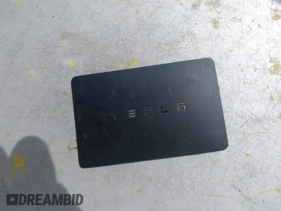 2018 Tesla Model 3 Long Range Battery z VIN 5YJ3E1EB2JF103096, wystawiony jako IAAI lot #42016324 z przebiegiem 143 247 mil mil oraz . Historia ofert i sprzedaży dostępna na DreamBid. Obrazek 11.