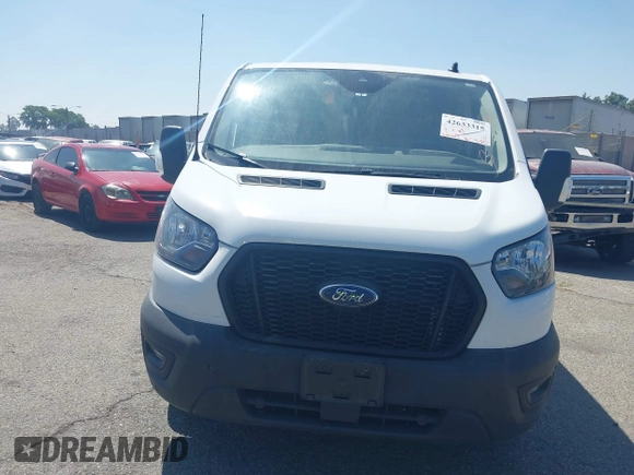 2023 Ford Transit z VIN 1FTYE2Y89PKA72629, wystawiony jako IAAI lot #42633315 z przebiegiem 61 547 mil mil oraz . Historia ofert i sprzedaży dostępna na DreamBid. Obrazek 13.