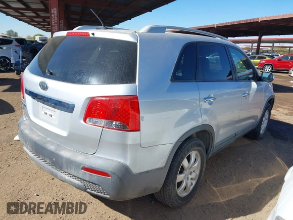 2011 Kia Sorento LX with VIN 5XYKT4A16BG132997, listed as a IAAI auction lot 41506685 with 311,129 mi miles. Bid and sale history available at carsss.com. Image 4.