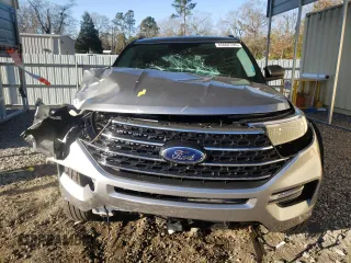 2024 Ford Explorer XLT with VIN 1FMSK7DH9RGA53632, listed as a Copart auction lot 45602795 with 3,363 mi miles and Salvage Title. Bid and sale history available at carsss.com. Image 5.