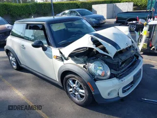 2012 MINI Hardtop with VIN WMWSU3C53CT258034, listed as a IAAI auction lot 40379259 with 96,370 mi miles and . Bid and sale history available at DreamBid. Image 1.