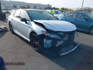 2021 Toyota Camry XSE z VIN 4T1K61AK1MU585677, wystawiony jako IAAI lot #42238920 z przebiegiem 90 089 mil mil oraz . Historia ofert i sprzedaży dostępna na DreamBid. Obrazek 14.