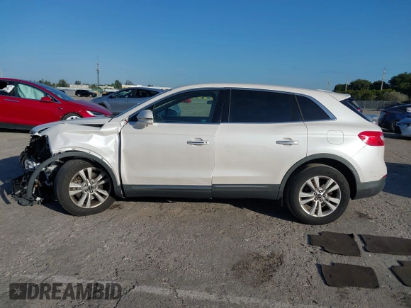2018 Lincoln MKX Premiere with VIN 2LMPJ6JR5JBL38442, listed as a IAAI auction lot 41278734 with 83,666 mi miles. Bid and sale history available at carsss.com. Image 14.