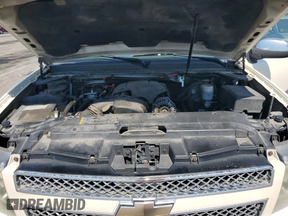 2008 Chevrolet Suburban LTZ with VIN 1GNFC16J88R220573, listed as a Copart auction lot 64887315 with 281,245 mi miles and Clean title. Bid and sale history available at DreamBid. Image 12.
