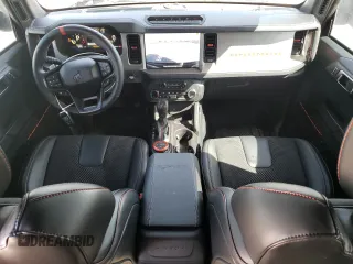 2024 Ford Bronco Raptor с VIN 1FMEE0RR4RLA49847, выставлен на аукционе Copart как лот 51948125 с пробегом 1 891 миль миль и Списание • Salvage title. История ставок и продаж доступна на DreamBid. Изображение 8.