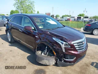 2018 Cadillac XT5 FWD with VIN 1GYKNARS2JZ145570, listed as a IAAI auction lot 39424345 with 62,526 mi miles. Bid and sale history available at carsss.com. Image 1.