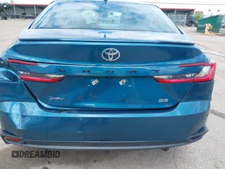 2025 Toyota Camry LE z VIN 4T1DAACK4SU518573, wystawiony jako IAAI lot #42368770 z przebiegiem 30 727 mil mil oraz . Historia ofert i sprzedaży dostępna na DreamBid. Obrazek 17.