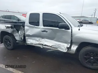 2006 Toyota Tacoma with VIN 5TETX22NX6Z243465, listed as a IAAI auction lot 41980067 with 235,174 mi miles and . Bid and sale history available at DreamBid. Image 6.