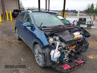 2019 Kia Niro EX with VIN KNDCE3LC7K5351502, listed as a IAAI auction lot 41871233 with 72,457 mi miles. Bid and sale history available at carsss.com. Image 1.