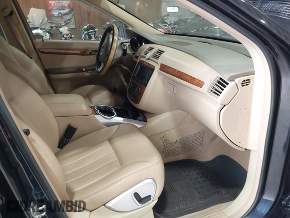 2008 Mercedes-Benz R 3.5L with VIN 4JGCB65E68A074958, listed as a IAAI auction lot 42609809 with 166,807 mi miles and . Bid and sale history available at DreamBid. Image 5.
