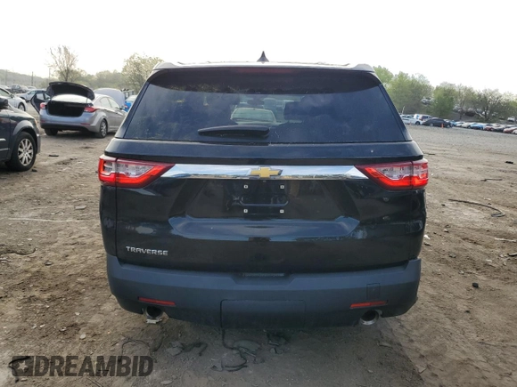 2020 Chevrolet Traverse LS z VIN 1GNERFKW7LJ313830, wystawiony jako Copart lot #51743465 z przebiegiem 56 874 mil mil oraz Szkoda całkowita • Salvage title. Historia ofert i sprzedaży dostępna na DreamBid. Obrazek 6.
