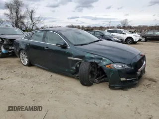 2019 Jaguar XJ with VIN SAJWJ1CDXK8W19559, listed as a Copart auction lot 46617024 with 43,178 mi miles and Salvage Title. Bid and sale history available at carsss.com. Image 4.