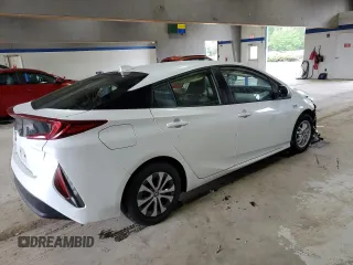 2022 Toyota Prius LE with VIN JTDKAMFP1N3224062, listed as a Copart auction lot 58465355 with 60,981 mi miles and Salvage title. Bid and sale history available at DreamBid. Image 3.