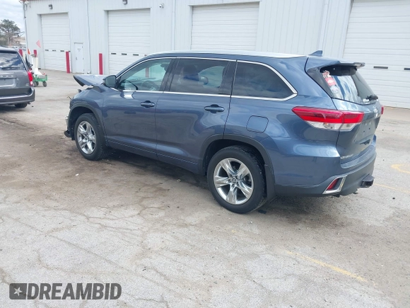 2019 Toyota Highlander Limited with VIN 5TDDZRFH6KS930266, listed as a IAAI auction lot 42046481 with 139,865 mi miles and . Bid and sale history available at DreamBid. Image 3.