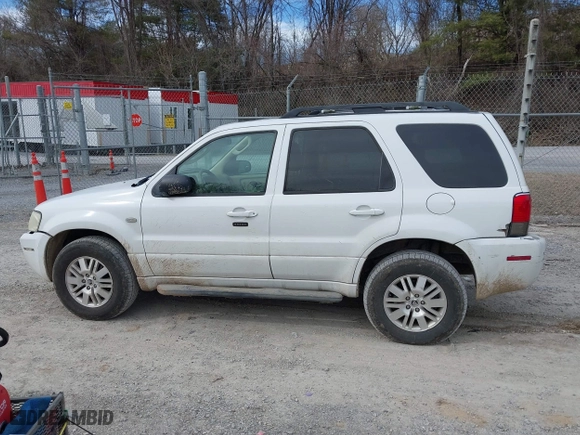 2005 Mercury Mariner Luxury with VIN 4M2CU57165DJ33059, listed as a IAAI auction lot 41675851 with 222,375 mi miles. Bid and sale history available at carsss.com. Image 14.