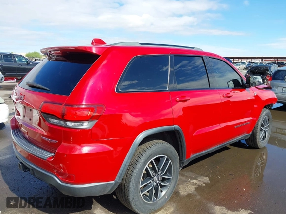 2018 Jeep Grand Cherokee Trailhawk с VIN 1C4RJFLG3JC399051, выставлен на аукционе IAAI как лот 42359437 с пробегом 70 956 миль миль и . История ставок и продаж доступна на DreamBid. Изображение 4.