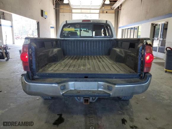 2006 Toyota Tacoma with VIN 5TEUX42N66Z193678, listed as a Copart auction lot 52045835 with 289,029 mi miles and Clean Title. Bid and sale history available at carsss.com. Image 6.
