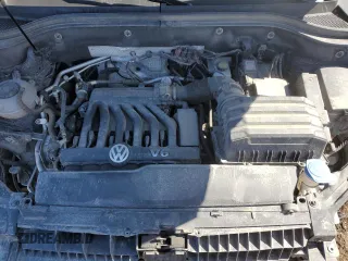 2018 Volkswagen Atlas 3.6L V6 SEL with VIN 1V2MR2CA2JC566795, listed as a Copart auction lot 49963295 with 132,307 mi miles and Salvage Title. Bid and sale history available at carsss.com. Image 12.