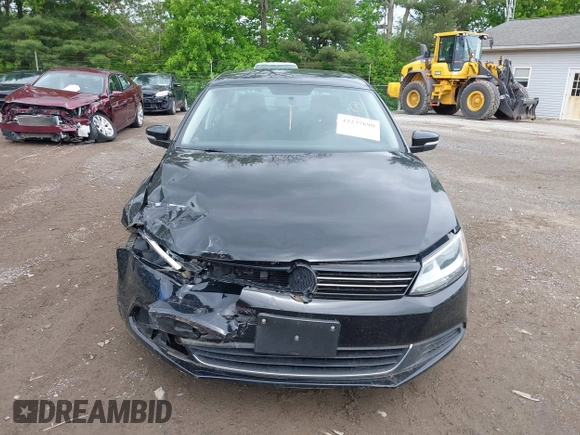 2013 Volkswagen Jetta SE with VIN 3VWDP7AJ6DM353839, listed as a IAAI auction lot 42237690 with 77,399 mi miles and . Bid and sale history available at DreamBid. Image 12.