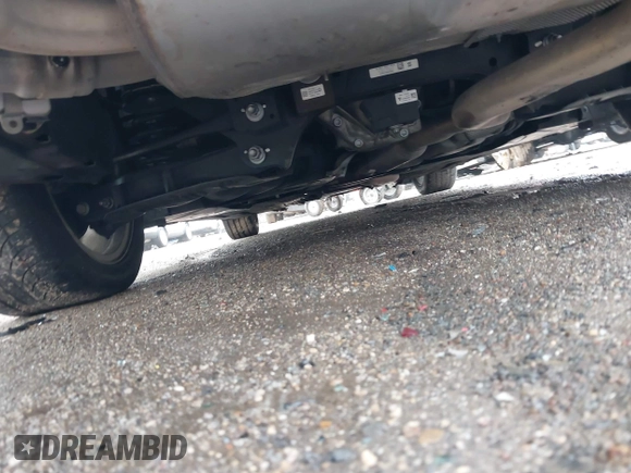 2013 BMW 3 Series 328i с VIN WBA3C1G55DNN93551, выставлен на аукционе IAAI как лот 41196707 с пробегом 165 735 миль миль и . История ставок и продаж доступна на DreamBid. Изображение 6.