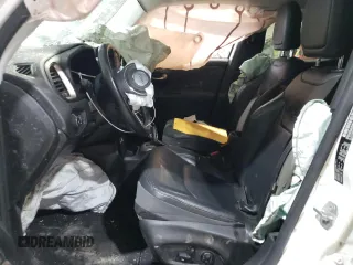 2015 Jeep Renegade Limited z VIN ZACCJADT3FPB30703, wystawiony jako Copart lot #51003055 z przebiegiem 121 533 mil mil oraz Szkoda całkowita • Salvage title. Historia ofert i sprzedaży dostępna na DreamBid. Obrazek 7.