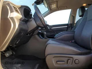 2017 Toyota Highlander LE with VIN 5TDZZRFH4HS233645, listed as a Copart auction lot 48684015 with 113,418 mi miles and Salvage title. Bid and sale history available at DreamBid. Image 7.