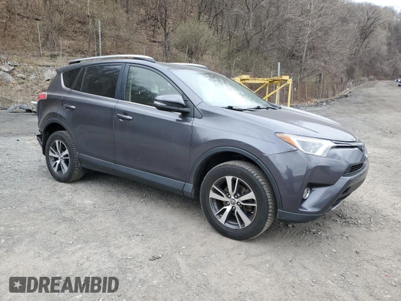 2018 Toyota RAV4 XLE with VIN JTMRFREV6JJ720655, listed as a Copart auction lot 52198195 with 178,274 mi miles and Salvage Title. Bid and sale history available at carsss.com. Image 4.