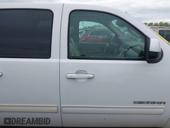 2010 GMC Sierra 1500 with VIN 3GTXKWE26AG242746, listed as a IAAI auction lot 41892737 with 248,429 mi miles and . Bid and sale history available at DreamBid. Image 13.