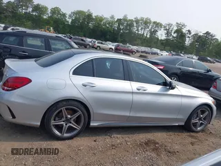 2018 Mercedes-Benz C 300 с VIN 55SWF4KB4JU267819, выставлен на аукционе IAAI как лот 42395826 с пробегом 44 618 миль миль и . История ставок и продаж доступна на DreamBid. Изображение 13.