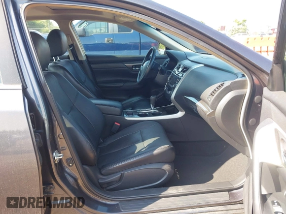 2013 Nissan Altima SV with VIN 1N4AL3APXDN581899, listed as a IAAI auction lot 42596618 with 232,426 mi miles and . Bid and sale history available at DreamBid. Image 5.