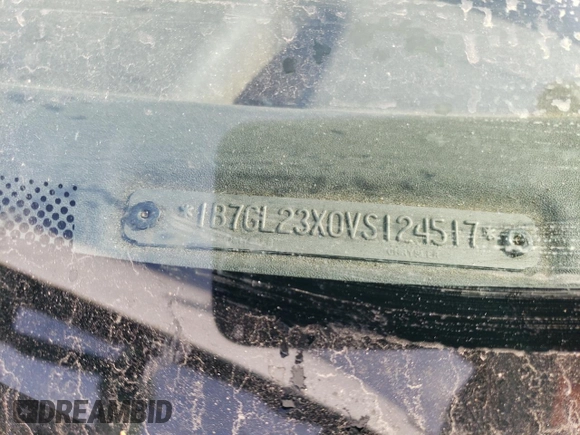 1997 Dodge Dakota z VIN 1B7GL23X0VS124517, wystawiony jako Copart lot #82896894 z przebiegiem 227 782 mil mil oraz Szkoda całkowita • Salvage title. Historia ofert i sprzedaży dostępna na DreamBid. Obrazek 12.