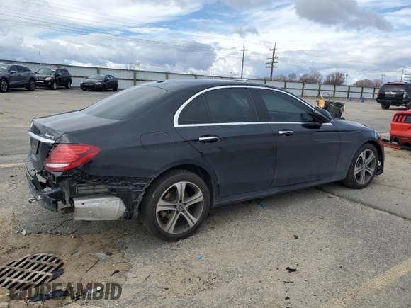 2019 Mercedes-Benz E 300 с VIN WDDZF4KB6KA648909, выставлен на аукционе Copart как лот 49472015 с пробегом 52 473 миль миль и Списание • Salvage title. История ставок и продаж доступна на DreamBid. Изображение 3.