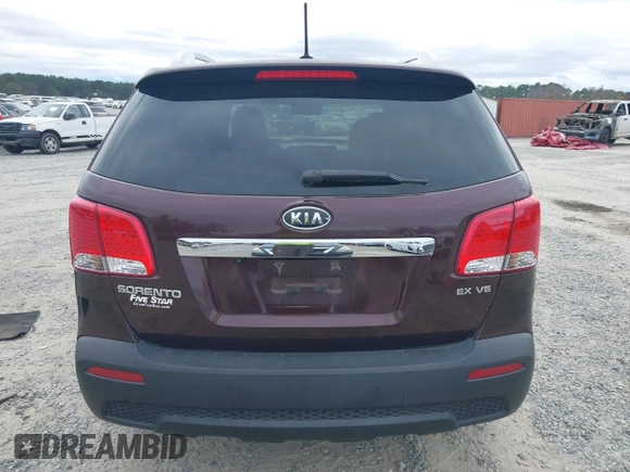2013 Kia Sorento EX with VIN 5XYKU4A21DG312753, listed as a IAAI auction lot 41033124 with 197,459 mi miles and . Bid and sale history available at carsss.com. Image 16.