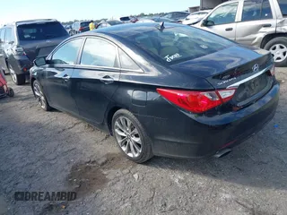 2011 Hyundai Sonata Limited with VIN 5NPEC4AB0BH234777, listed as a IAAI auction lot 40724002 with 146,903 mi miles and . Bid and sale history available at carsss.com. Image 3.