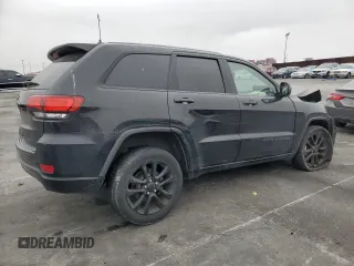 2018 Jeep Grand Cherokee Altitude with VIN 1C4RJEAG3JC149502, listed as a Copart auction lot 60355635 with 69,769 mi miles and Salvage title. Bid and sale history available at DreamBid. Image 3.