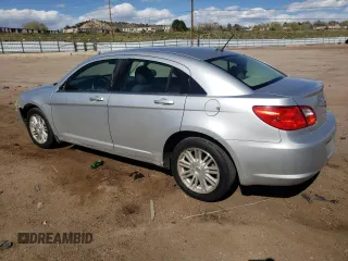 2009 Chrysler Sebring Touring z VIN 1C3LC56BX9N543421, wystawiony jako Copart lot #54342175 z przebiegiem 230 497 mil mil oraz Szkody całkowita. Historia ofert i sprzedaży dostępna na DreamBid. Obrazek 2.
