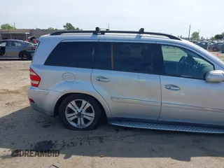 2009 Mercedes-Benz GL-Class 4.6L with VIN 4JGBF71E99A530173, listed as a IAAI auction lot 42055905 with 265,254 mi miles. Bid and sale history available at carsss.com. Image 6.