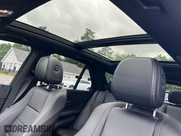 2020 Mercedes-Benz GLE 350 with VIN 4JGFB4KB9LA034295, listed as a Copart auction lot 61863425 with 101,678 mi miles and Clean title. Bid and sale history available at DreamBid. Image 9.