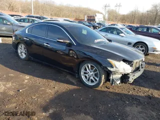 2011 Nissan Maxima 3.5 SV with VIN 1N4AA5AP1BC800498, listed as a IAAI auction lot 41485132 with 190,884 mi miles. Bid and sale history available at carsss.com. Image 1.