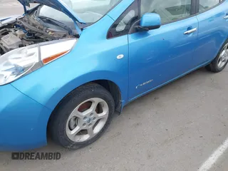 2012 Nissan LEAF SL with VIN JN1AZ0CP0CT024663, listed as a IAAI auction lot 42136940 with 39,101 mi miles. Bid and sale history available at carsss.com. Image 6.