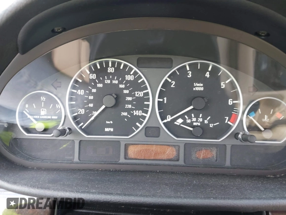 2003 BMW 3 Series 330i with VIN WBAEV53443KM30865, listed as a IAAI auction lot 42027481 with 1 mi miles. Bid and sale history available at carsss.com. Image 7.