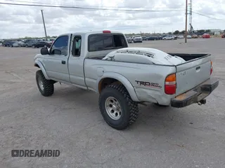 2003 Toyota Tacoma with VIN 5TEWN72N73Z240731, listed as a IAAI auction lot 41855825 with 227,583 mi miles. Bid and sale history available at carsss.com. Image 3.