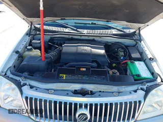 2002 Mercury Mountaineer with VIN 4M2DU86W02UJ21875, listed as a IAAI auction lot 41972193 with 154,699 mi miles and . Bid and sale history available at DreamBid. Image 10.