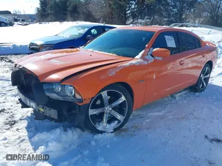 2014 Dodge Charger SXT with VIN 2C3CDXHG1EH219486, listed as a IAAI auction lot 41262265 with 117,949 mi miles. Bid and sale history available at carsss.com. Image 18.