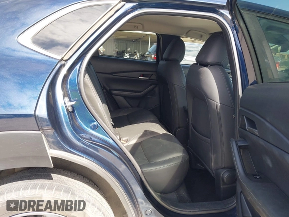 2021 Mazda CX-30 Select with VIN 3MVDMABL5MM272418, listed as a IAAI auction lot 41783355 with 25,429 mi miles and . Bid and sale history available at DreamBid. Image 8.