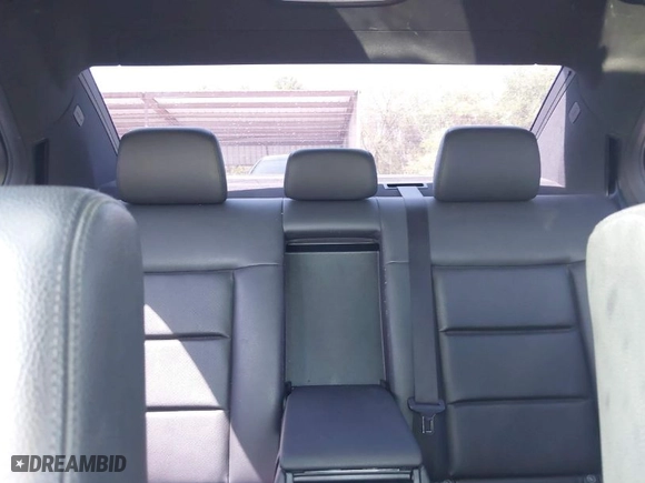 2013 Mercedes-Benz E-Class E 350 Luxury with VIN WDDHF5KB0DA752171, listed as a IAAI auction lot 41929432 with 126,051 mi miles. Bid and sale history available at carsss.com. Image 17.