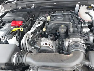 2023 Jeep Gladiator Overland z VIN 1C6HJTFG2PL523686, wystawiony jako IAAI lot #42134627 z przebiegiem 33 575 mil mil oraz . Historia ofert i sprzedaży dostępna na DreamBid. Obrazek 10.