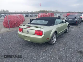 2005 Ford Mustang Deluxe with VIN 1ZVFT84N755231944, listed as a IAAI auction lot 41986281 with 235,544 mi miles. Bid and sale history available at carsss.com. Image 4.